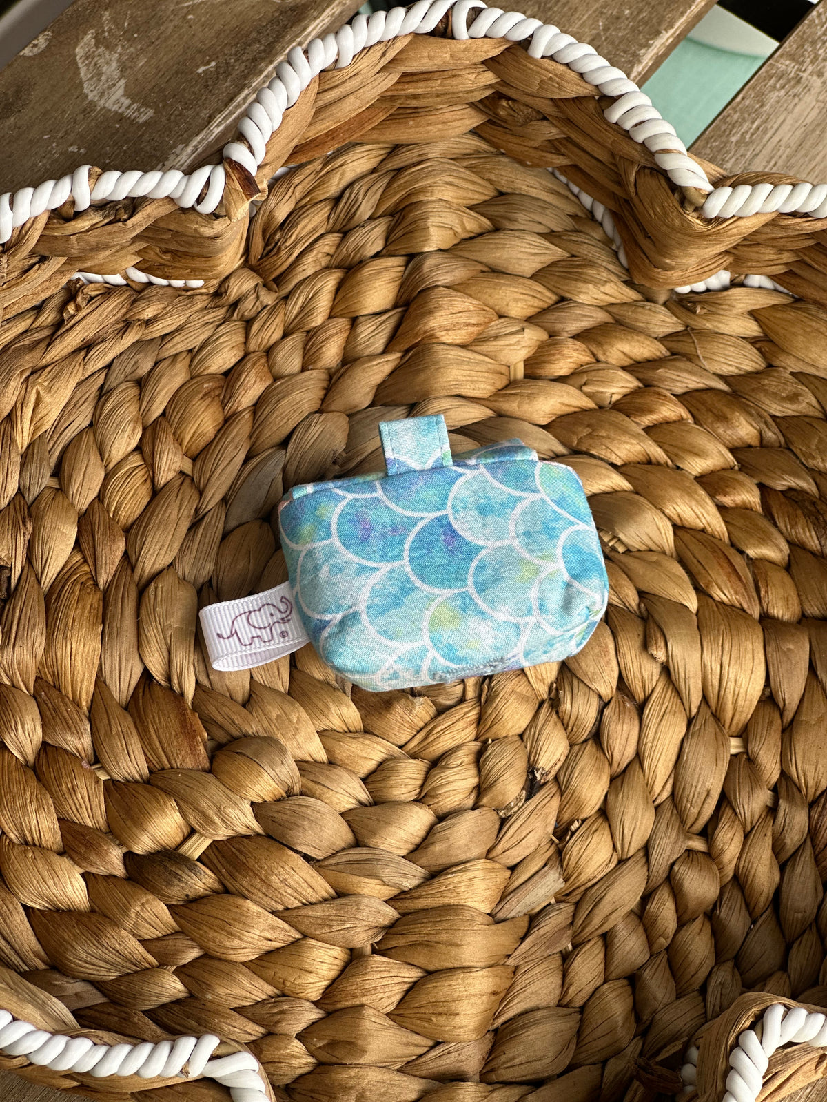 Blaue Meerjungfrau AirPod-Hülle