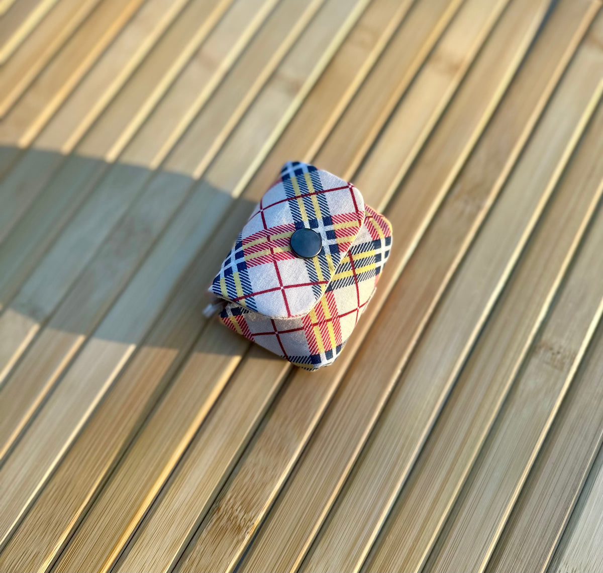 Ellephon Studios Tartan AirPod Case Bronze button
