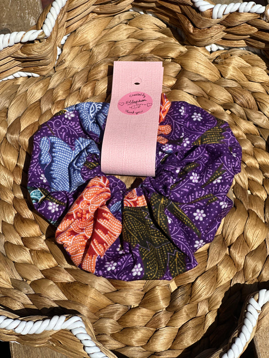 Taman Ungu Batik Hair Scrunchie