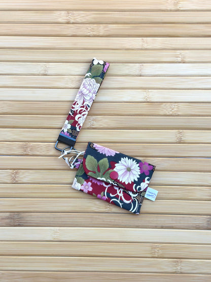 Rotes Kimono-Kartenetui und Armband-Set